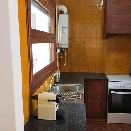 Apartamento Con Terraza Cerca De La Playa