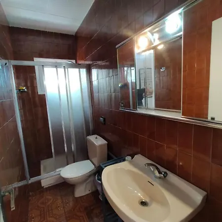 Apartamento Con Terraza Cerca De La Playa * Empuriabrava